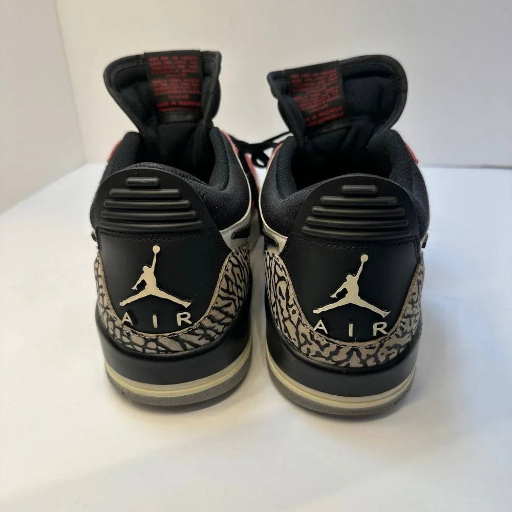 Jordan Legacy 312 Low Chicago Red White Black CD7069-106 Mens 9.5 Sneaker‎